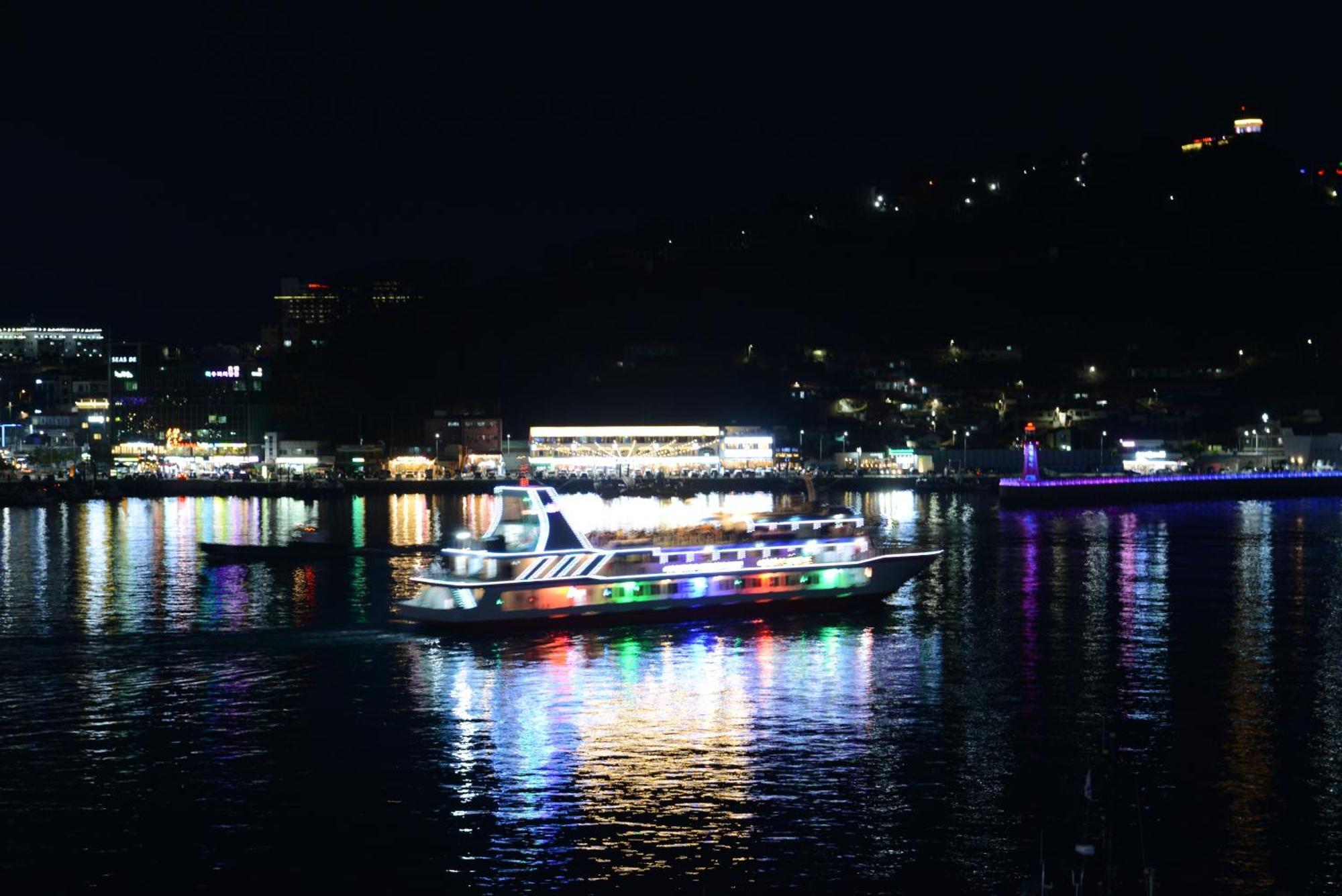 Lium Spa Hostel Yeosu Zewnętrze zdjęcie