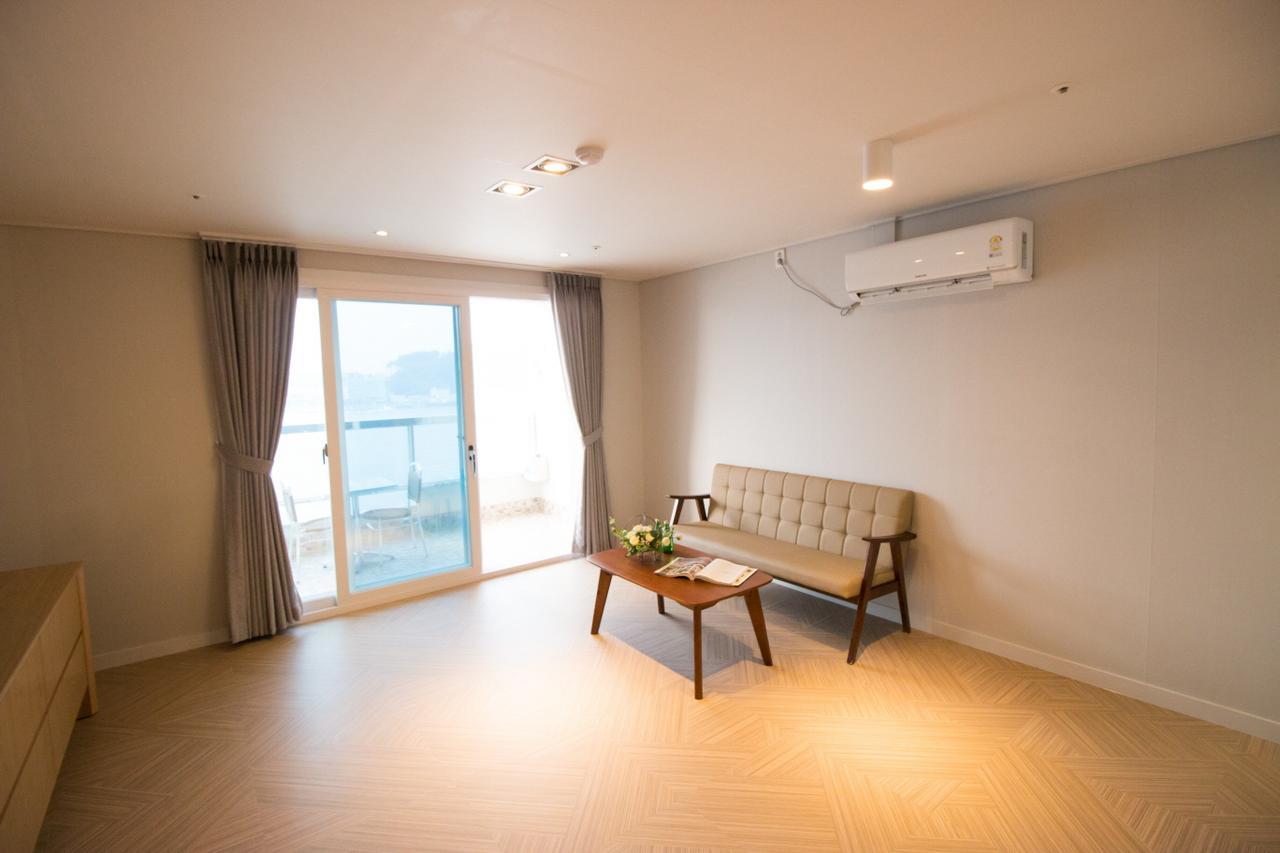 Lium Spa Hostel Yeosu Zewnętrze zdjęcie