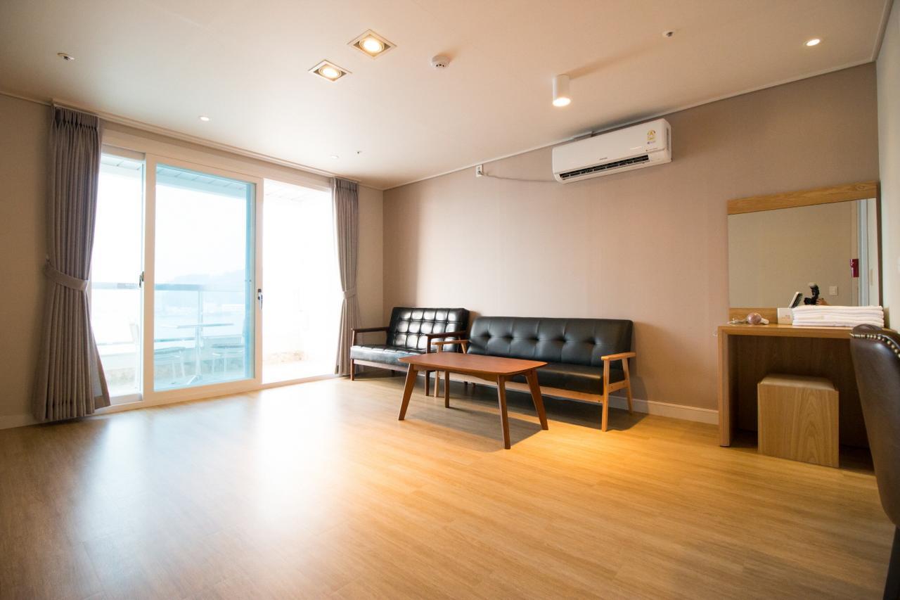 Lium Spa Hostel Yeosu Zewnętrze zdjęcie