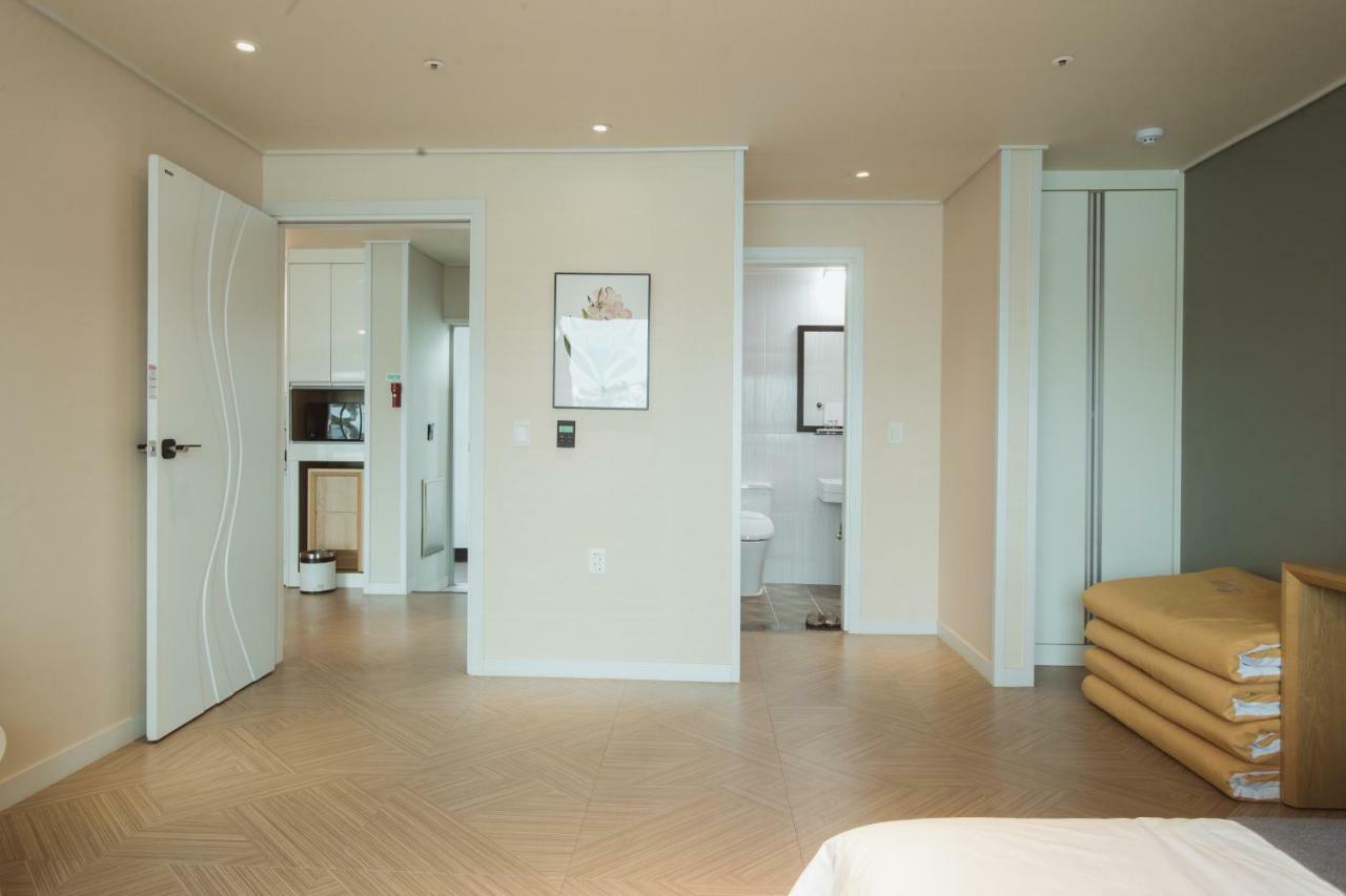 Lium Spa Hostel Yeosu Zewnętrze zdjęcie