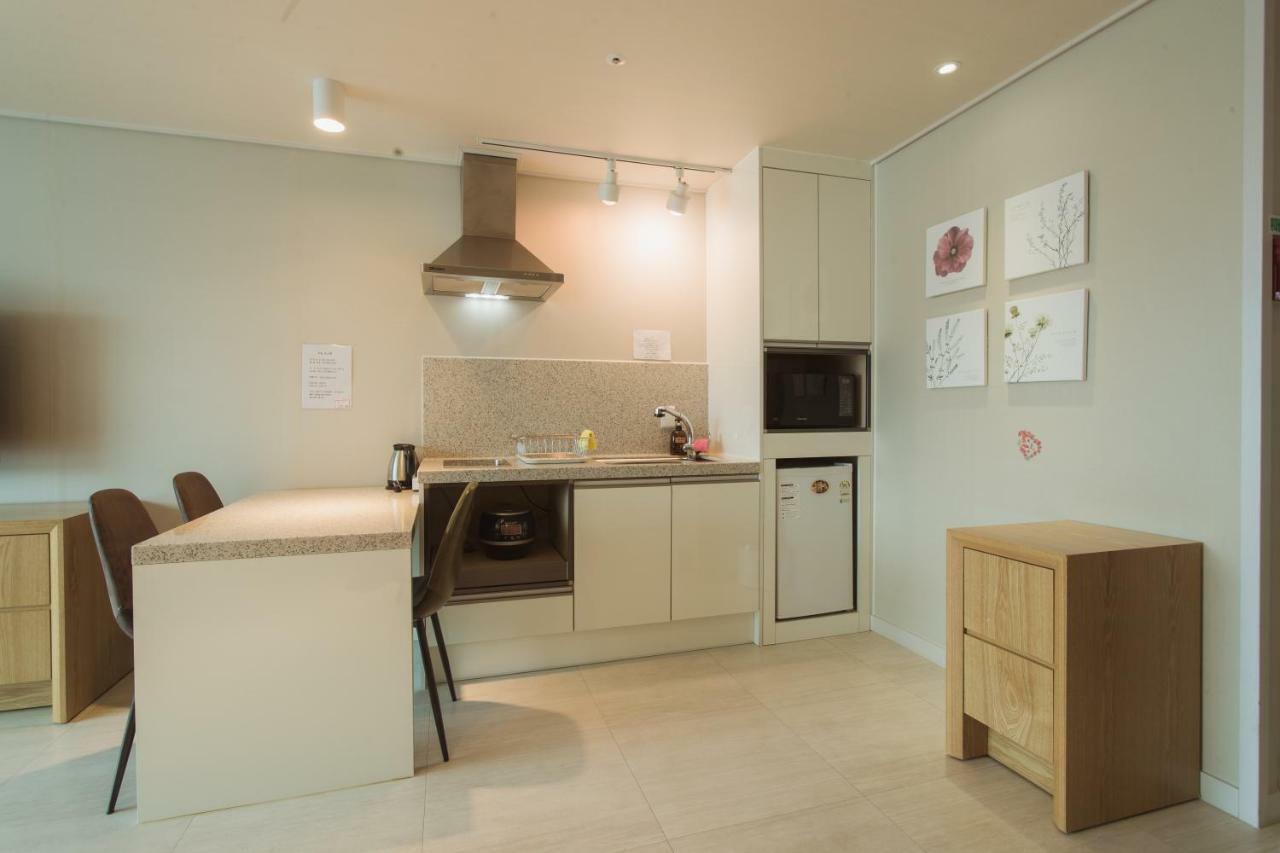 Lium Spa Hostel Yeosu Zewnętrze zdjęcie