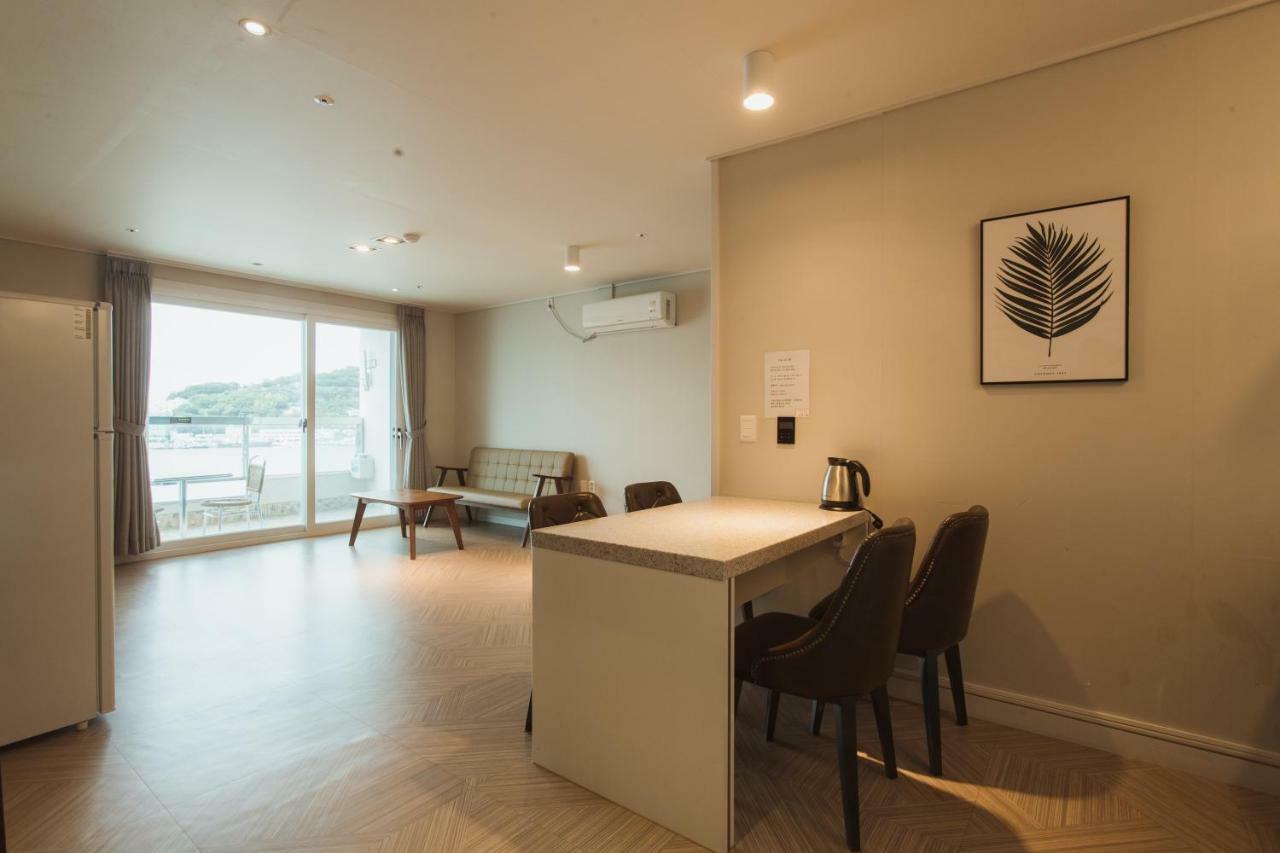 Lium Spa Hostel Yeosu Zewnętrze zdjęcie