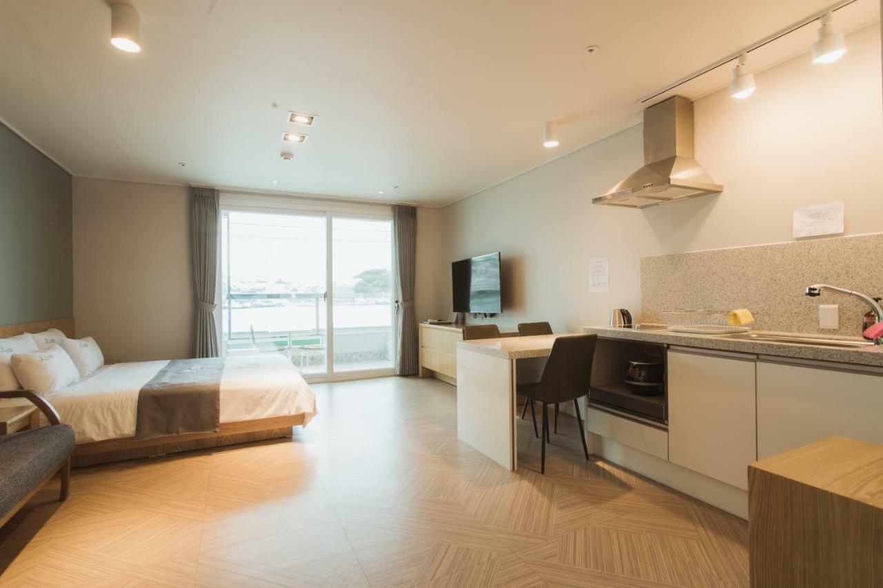 Lium Spa Hostel Yeosu Zewnętrze zdjęcie