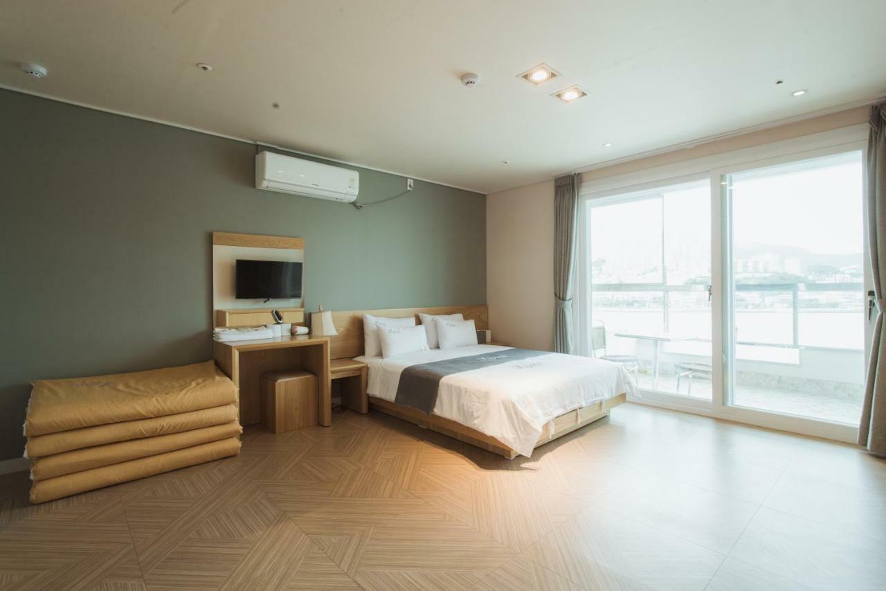 Lium Spa Hostel Yeosu Zewnętrze zdjęcie