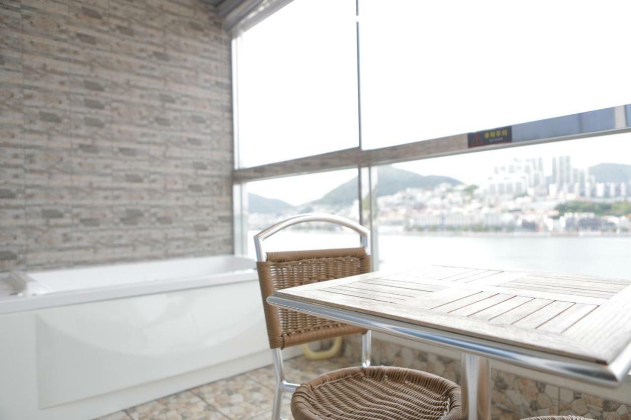 Lium Spa Hostel Yeosu Zewnętrze zdjęcie